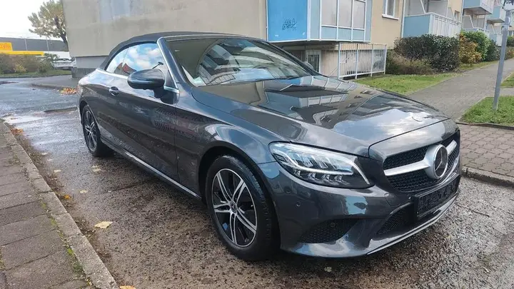 Mercedes-Benz C200