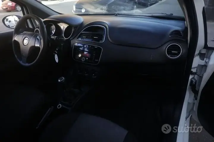 Fiat Punto 2014 photo 3