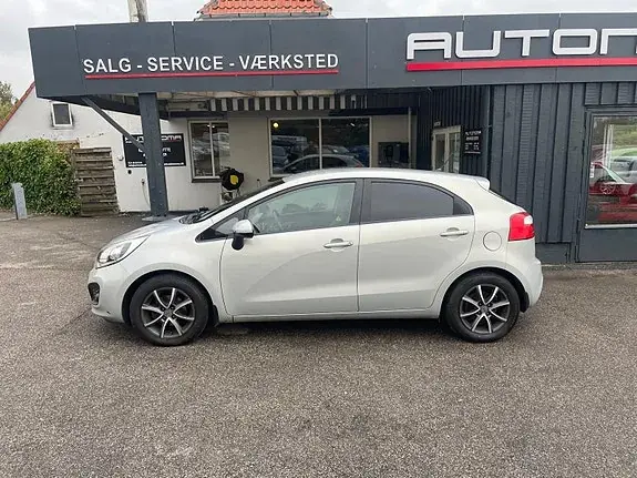 Kia Rio 2013 photo 2