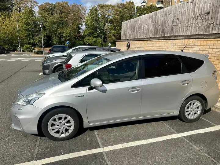 Toyota Prius 2011 photo 5