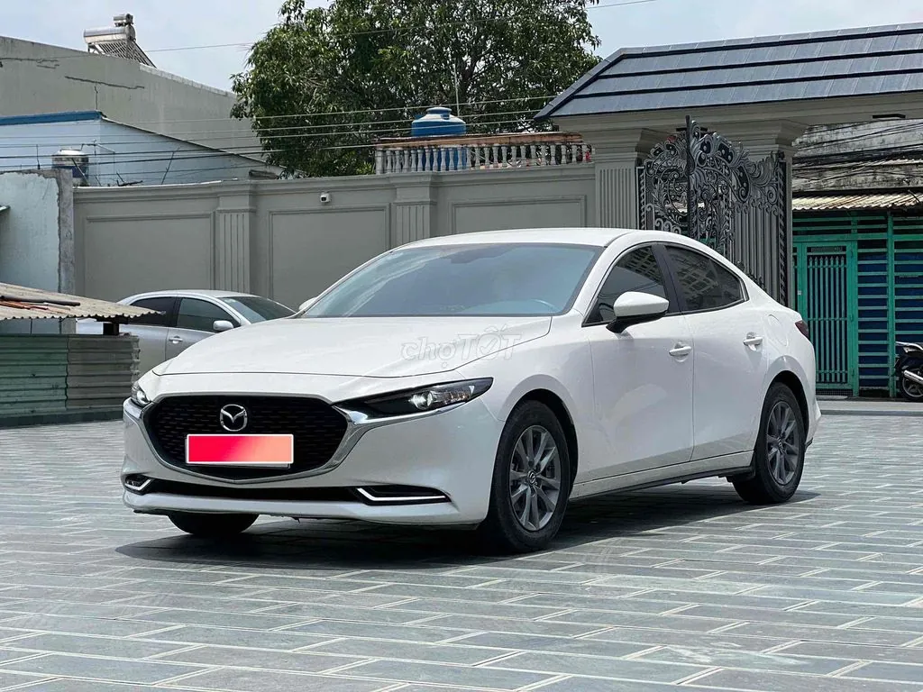 Mazda 3 2023 photo 2