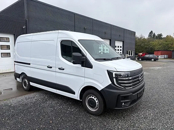 Nissan Interstar