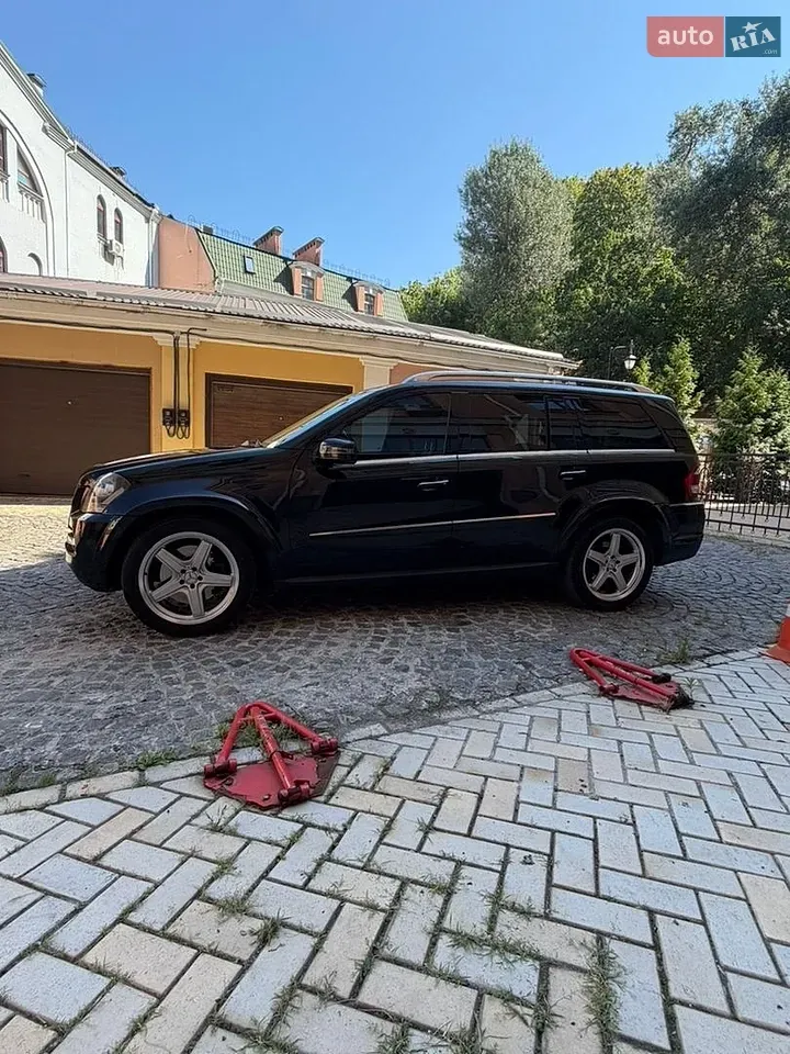 Mercedes-Benz Gl-Class 2012 photo 2