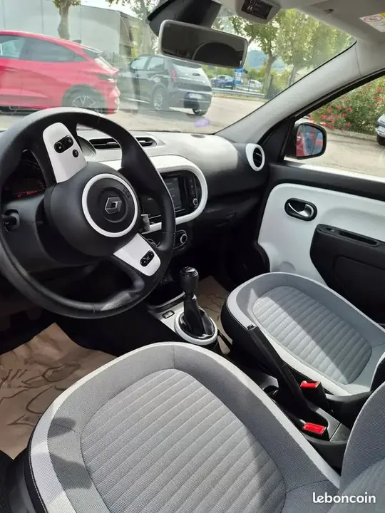 Renault Twingo 2022 photo 3