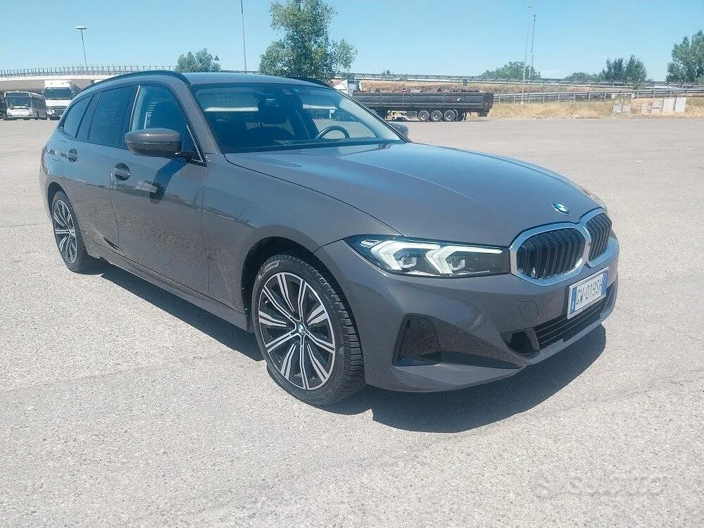 BMW 3 Series 2024 photo 4