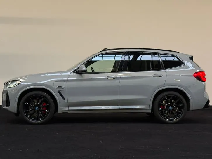 BMW X3 2022 photo 3