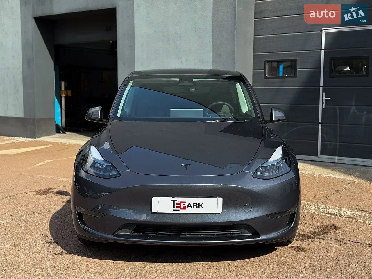 Tesla Model Y 2023 photo 3