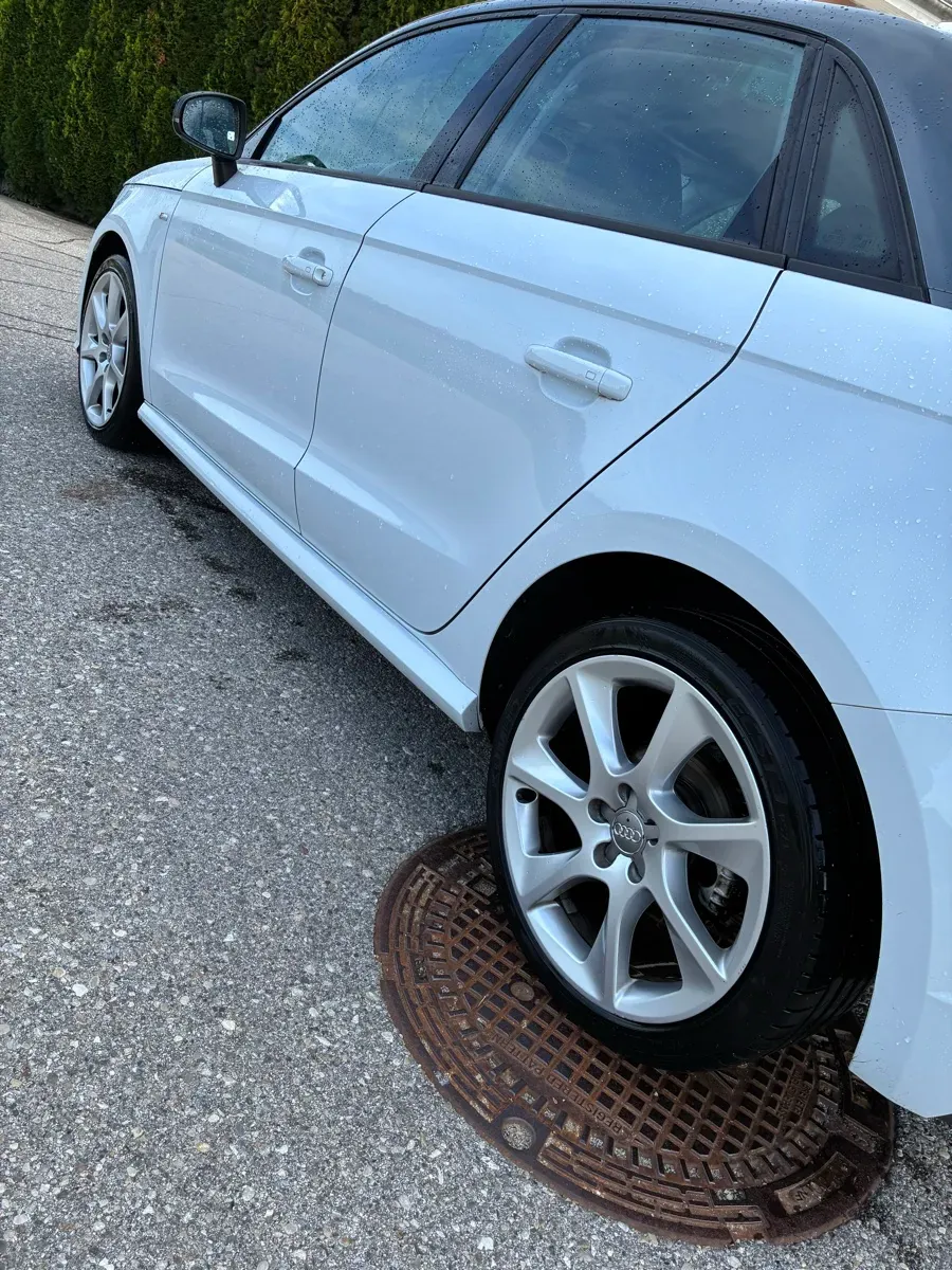 Audi A1 2015 photo 3