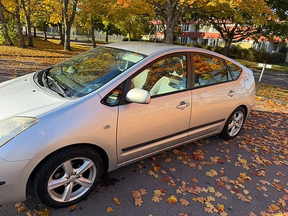Toyota Prius 2005 photo 2