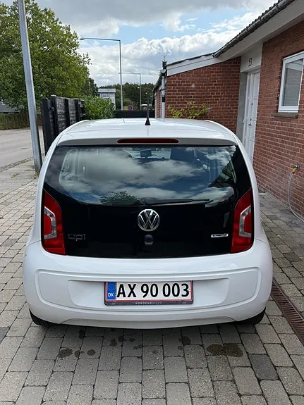 Volkswagen Up 2016 photo 4