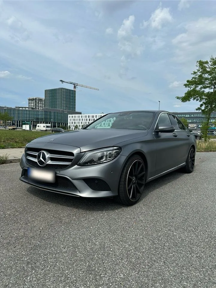 Mercedes-Benz C300