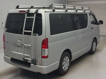 Toyota Hiace 2018 photo 3