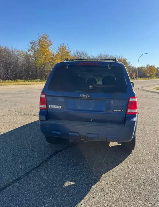 Ford Escape 2008 photo 2