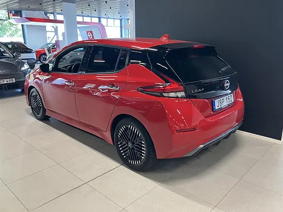 Nissan Leaf 2023 photo 3