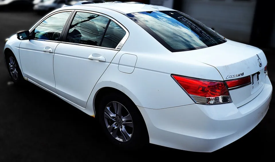 Honda Accord 2011 photo 3