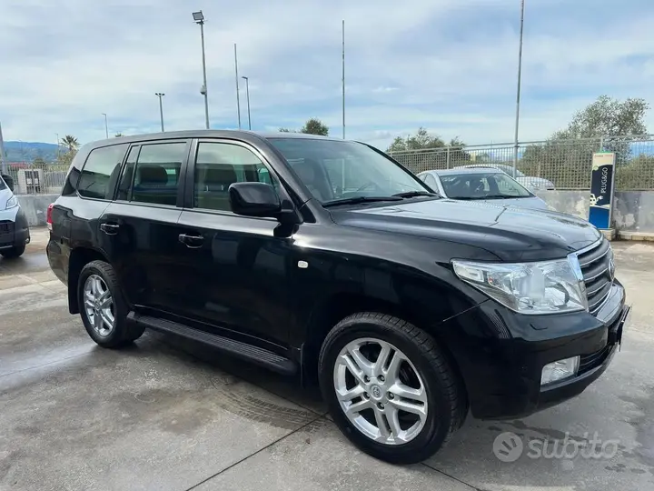 Toyota Land Cruiser 2009 photo 3