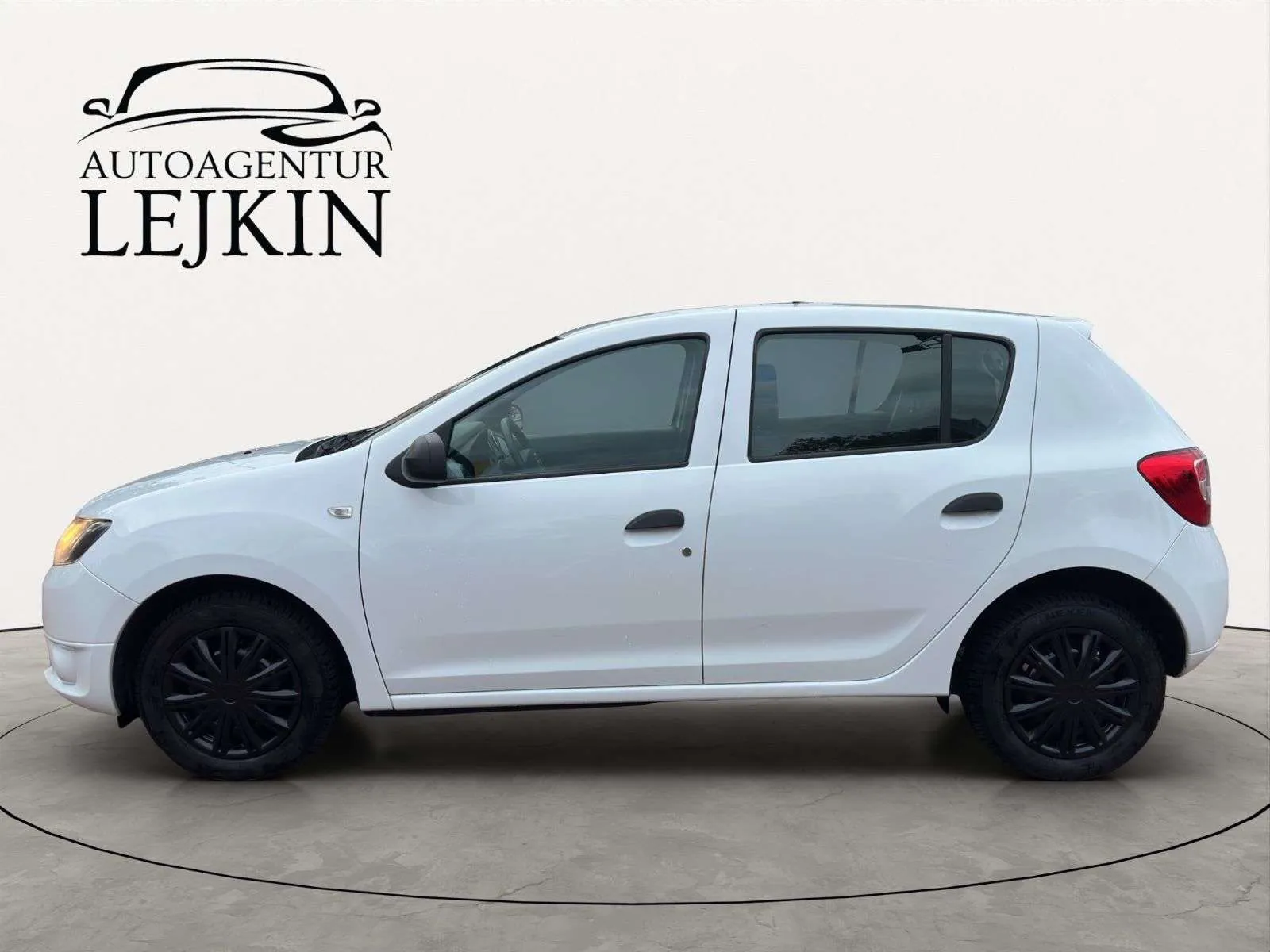 Dacia Sandero 2014 photo 2