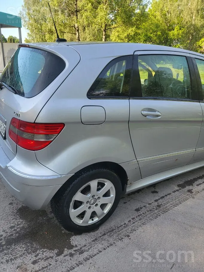 Mercedes-Benz B200 2005 photo 4