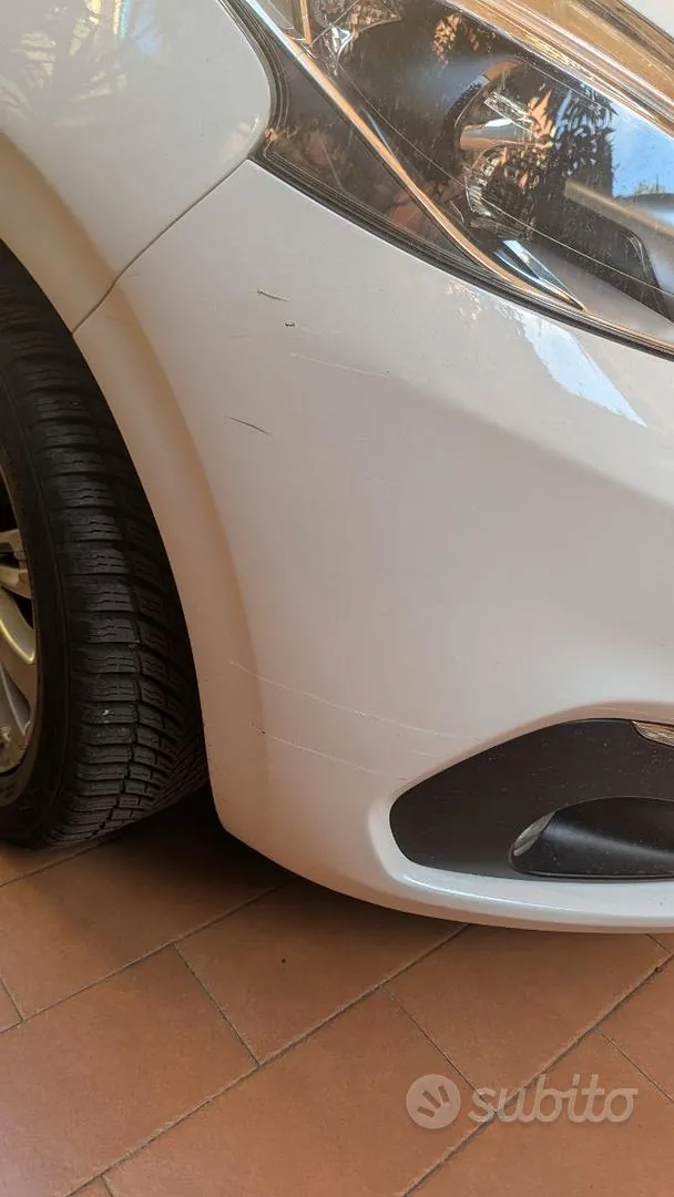 Peugeot 208 2019 photo 5