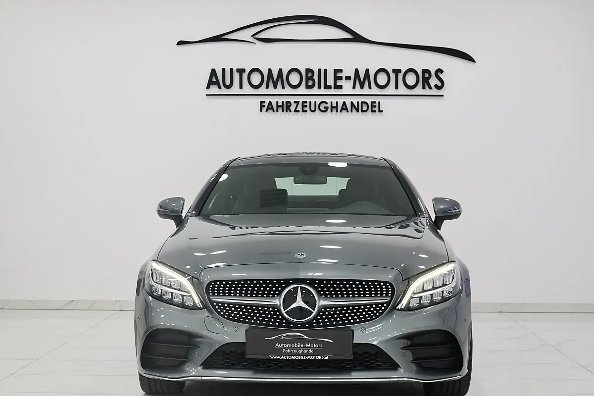 Mercedes-Benz C-Class 2019 photo 3