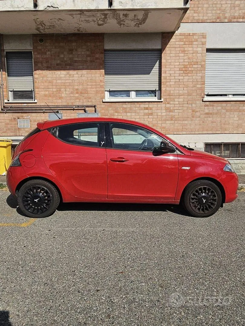 Lancia Ypsilon 2014 photo 4