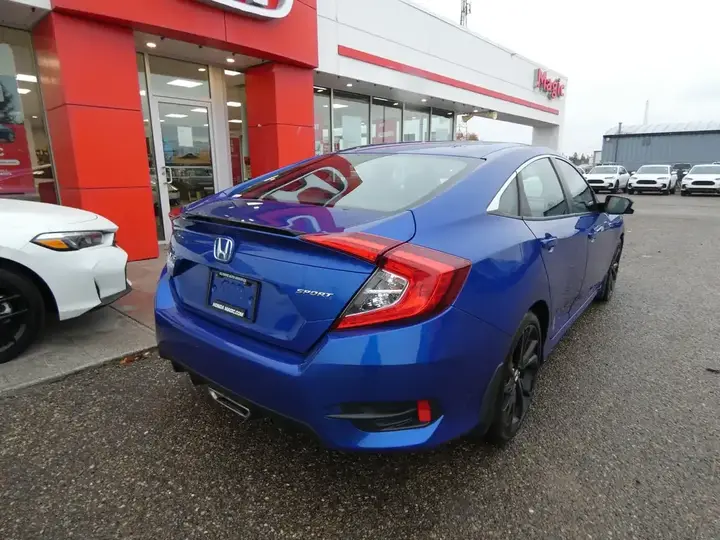 Honda Civic 2020 photo 4
