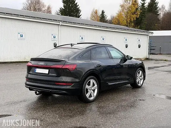 Audi E-Tron 2021 photo 5