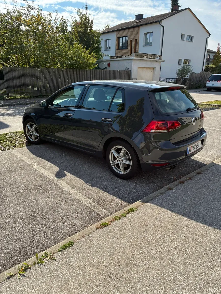 Volkswagen Golf 2013 photo 3
