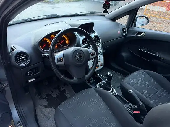 Opel Corsa 2011 photo 5