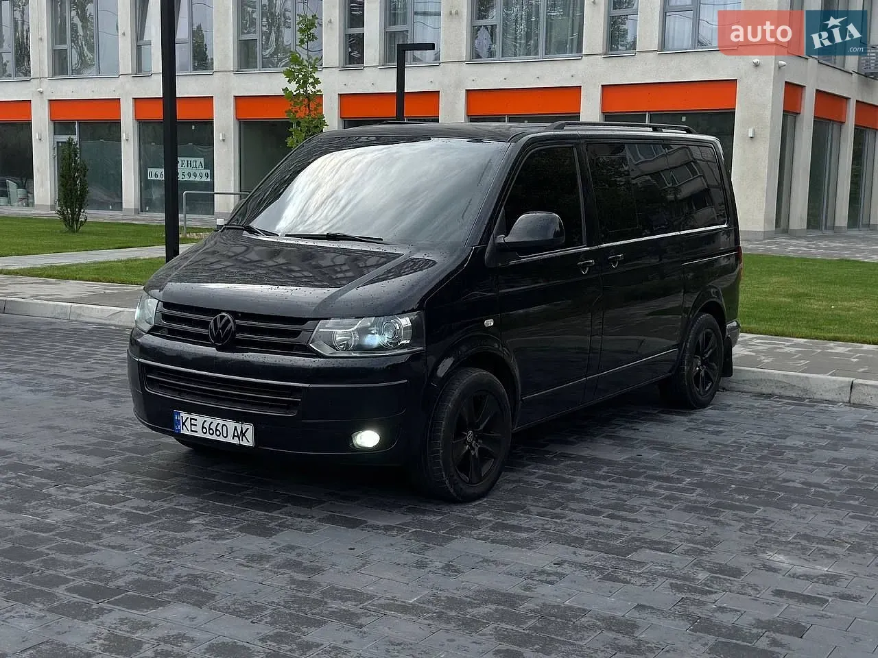 Volkswagen Multivan 2011 photo 2