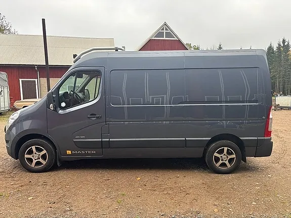 Renault Master 2012 photo 2