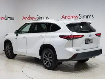 Toyota Highlander 2024 photo 3