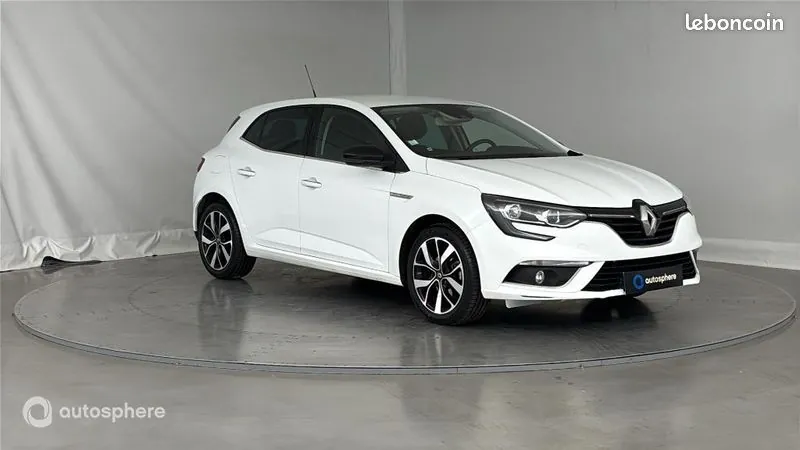 Renault Megane 2018 photo 3
