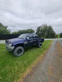 Toyota Hilux 2000 photo 5