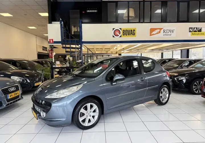 Peugeot 207 2007 photo 2