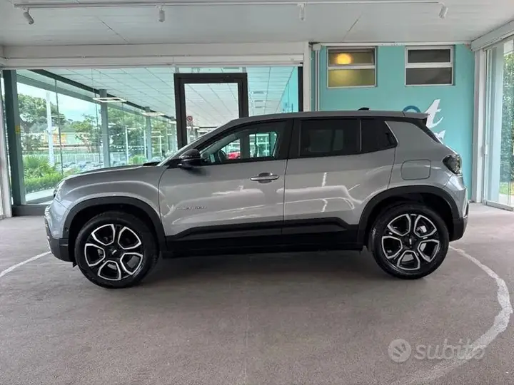Jeep Avenger 2025 photo 2