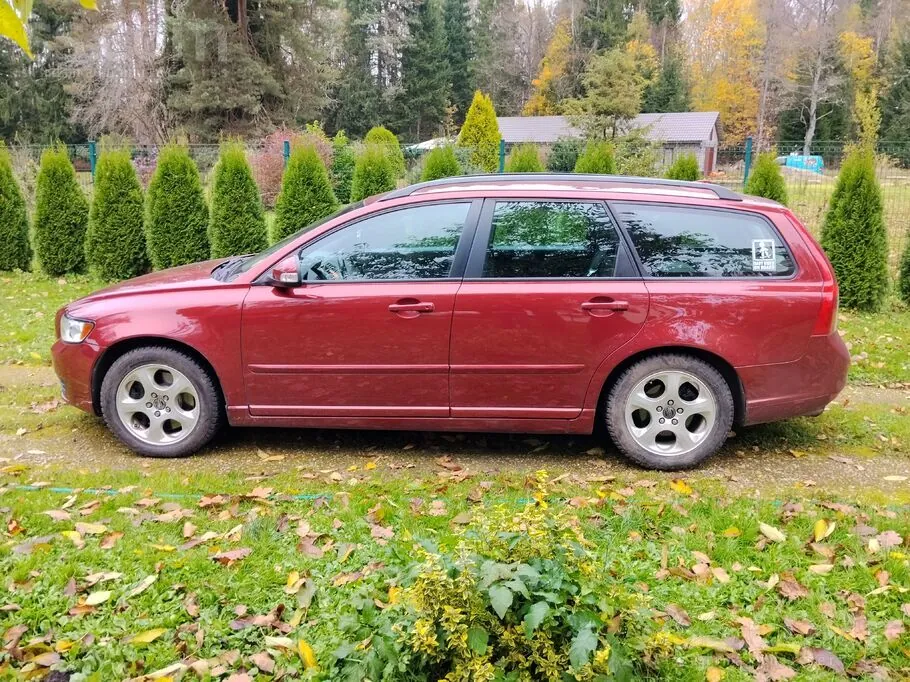 Volvo V50 2010 photo 5