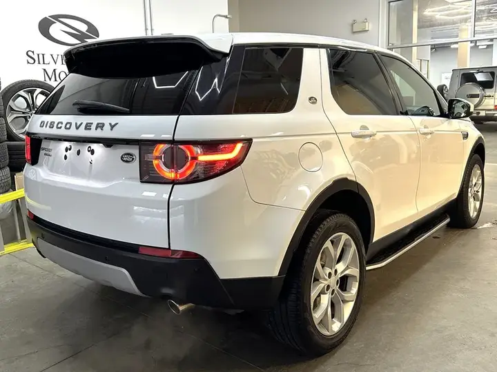 Land Rover Discovery Sport 2015 photo 4