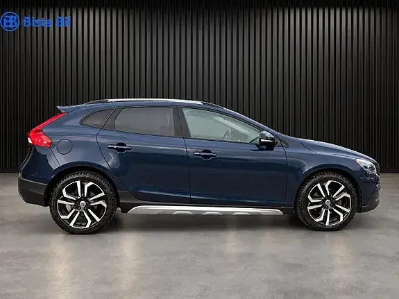 Volvo V40 Cross Country 2013 photo 5