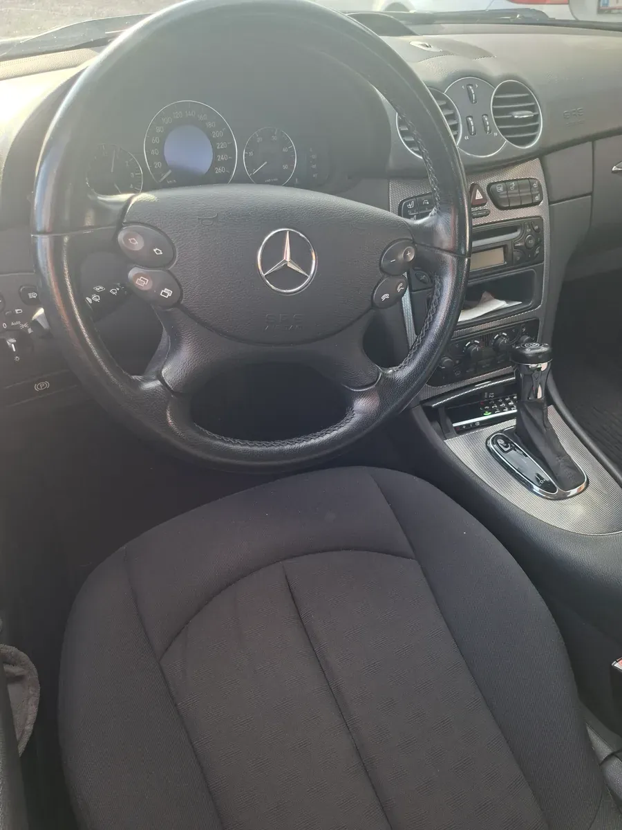 Mercedes-Benz Cle Class 2004 photo 3
