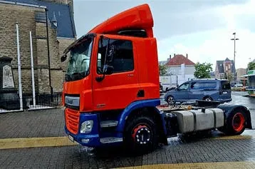 DAF Cf330