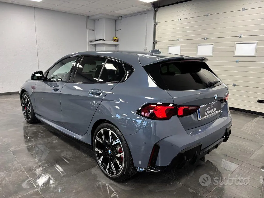 BMW 118D 2025 photo 4