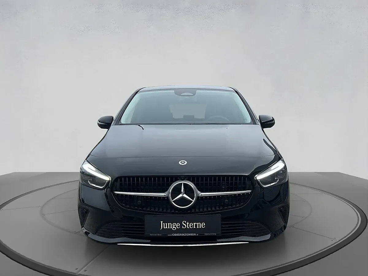 Mercedes-Benz B-Class 2026 photo 3