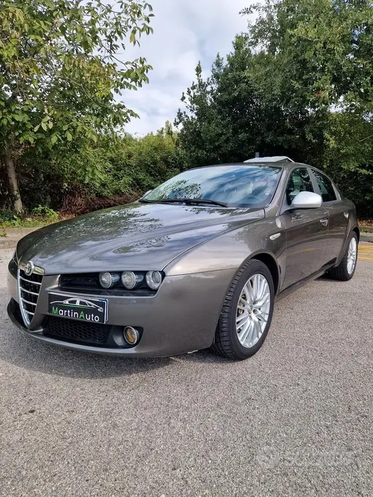 Alfa Romeo 159