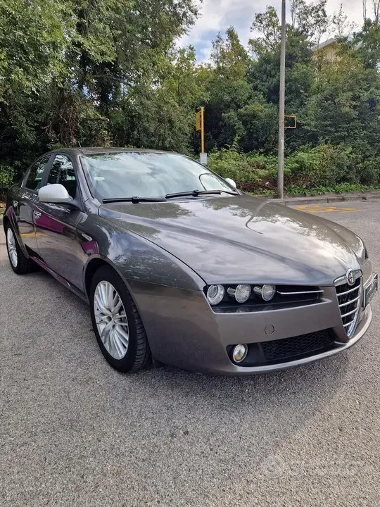 Alfa Romeo 159 2010 photo 3