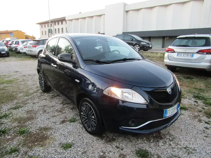 Lancia Ypsilon 2018 photo 4