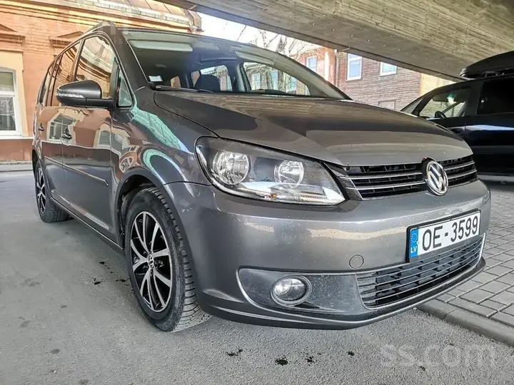 Volkswagen Touran 2010 photo 5