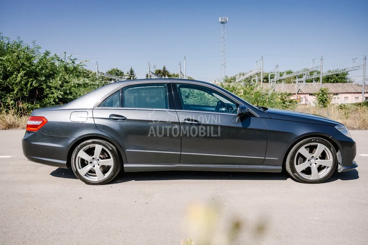 Mercedes-Benz E 250 2012 photo 3