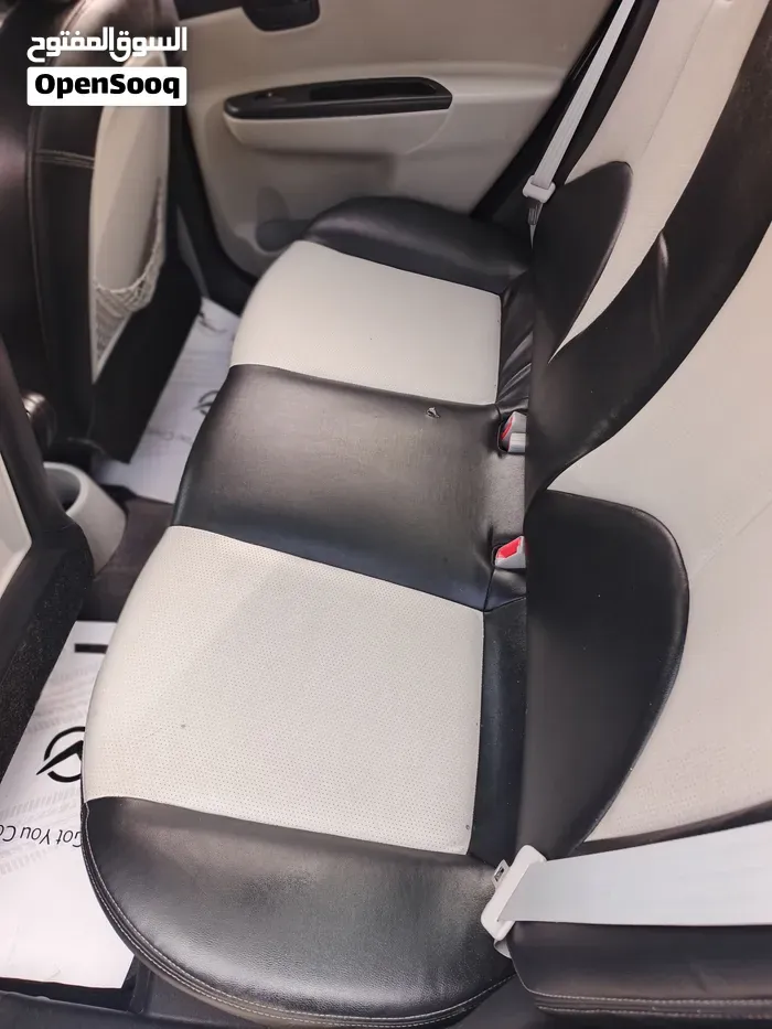 Hyundai Verna 2010 photo 3