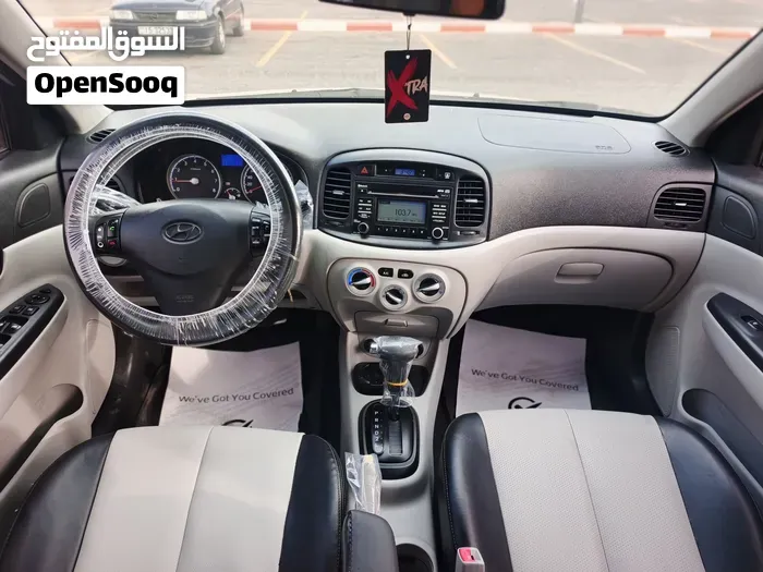 Hyundai Verna 2010 photo 2
